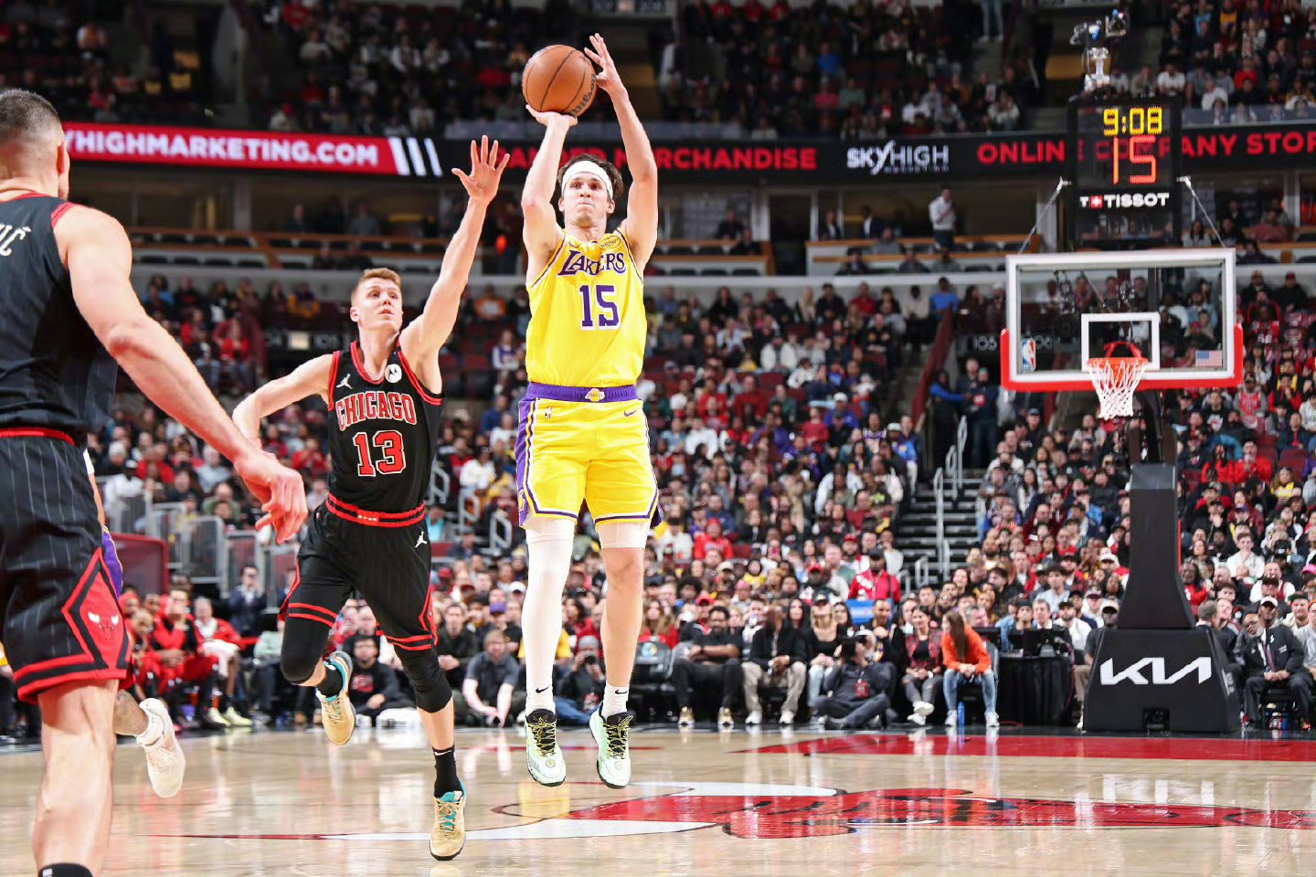 公牛逆转湖人B队,米尔萨普惊艳世界 公牛逆转湖人B队,米尔萨普惊艳世界