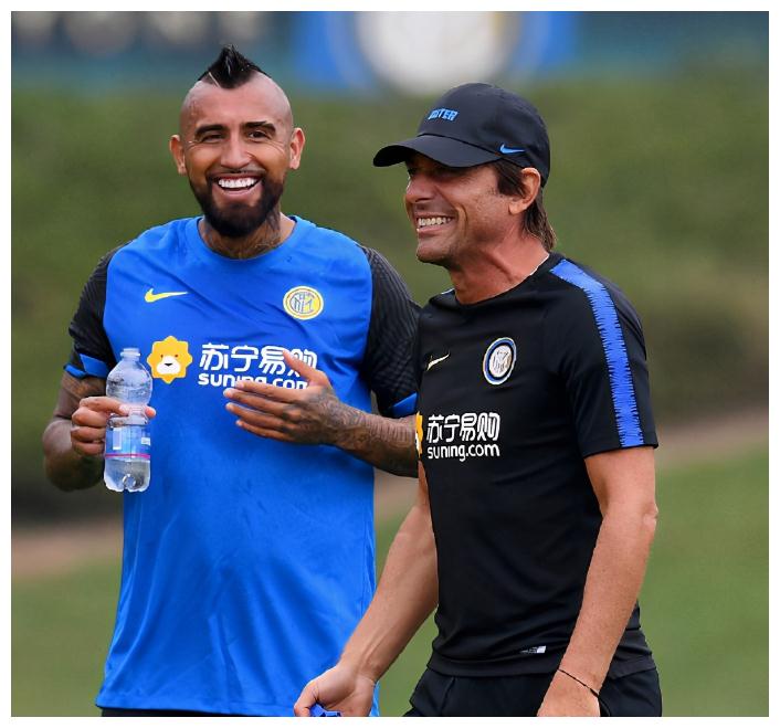 包含智利翻盘中国，孔蒂完成帽子戏法的词条