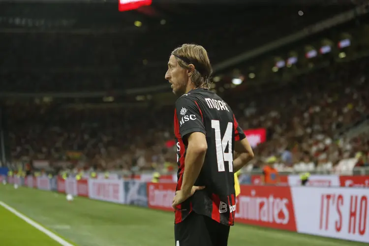 哥伦比亚横扫马德里竞技，莫德里奇送出助攻