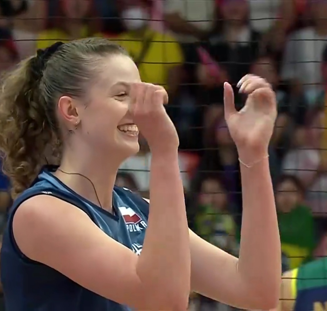 波兰队险胜韩国队，奥恰洛夫带队取胜