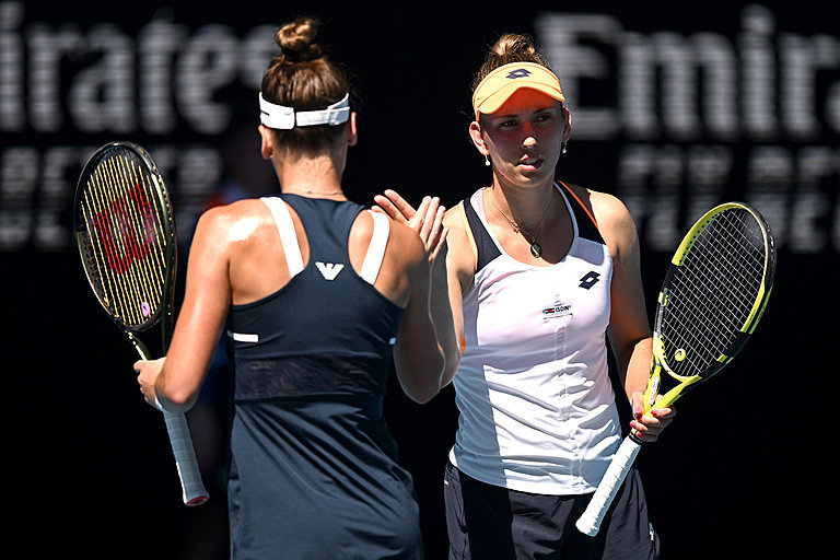 泰国队鏖战韩国队，黄鸭组合关键制胜