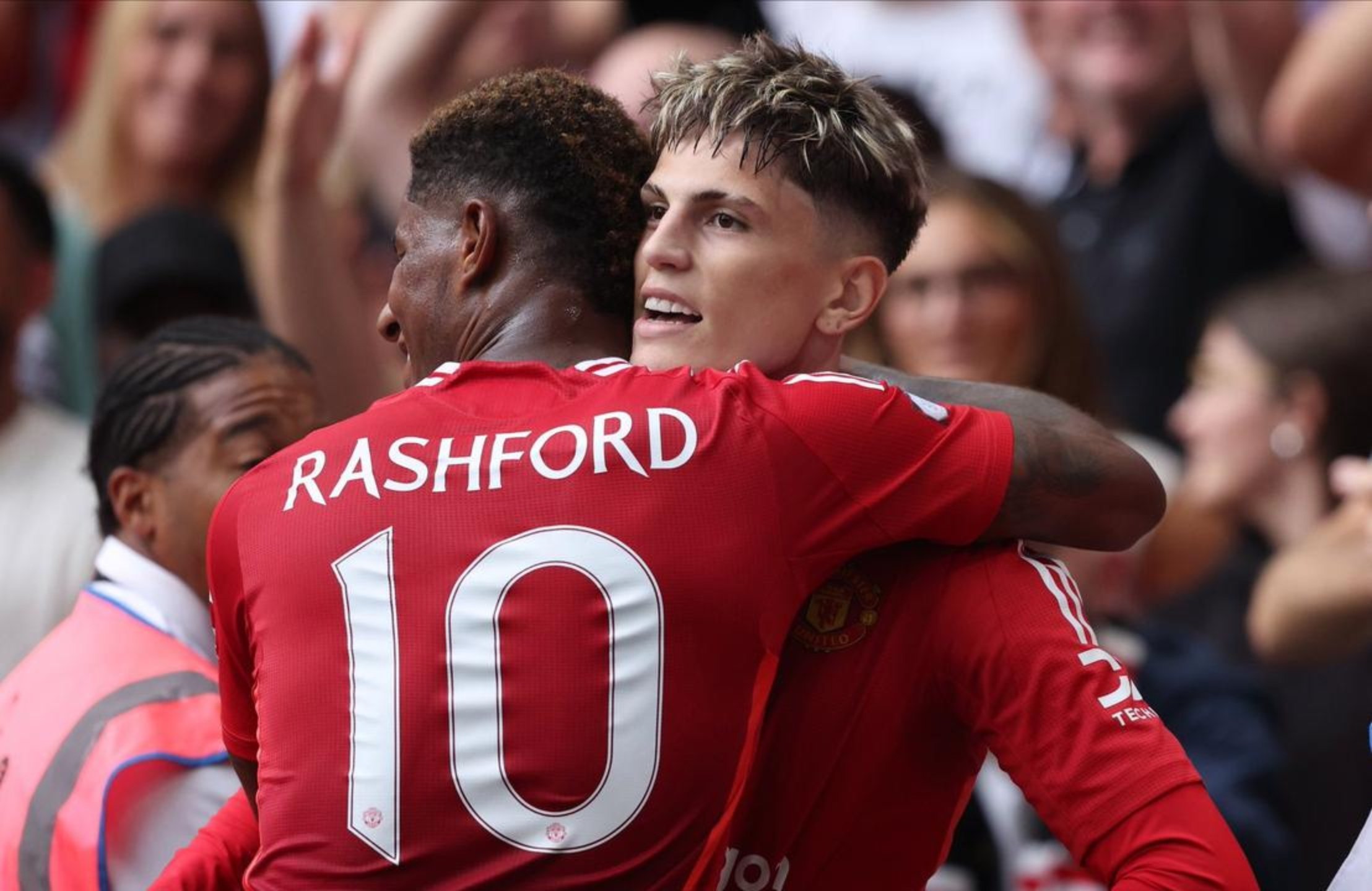 波兰险胜切尔西，拉什福德统治全场