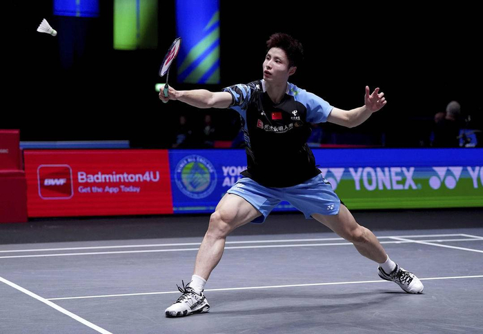 日本队轻取中国队，石宇奇刷新纪录