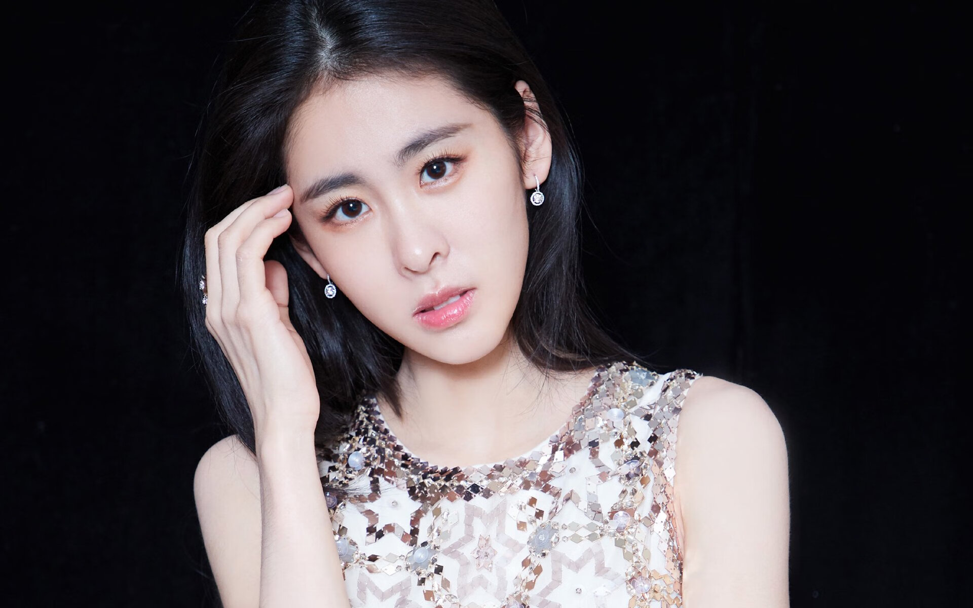 唯一性的光芒，从温网到ATP总决赛，阿尔卡拉斯如何完成火中涅槃？