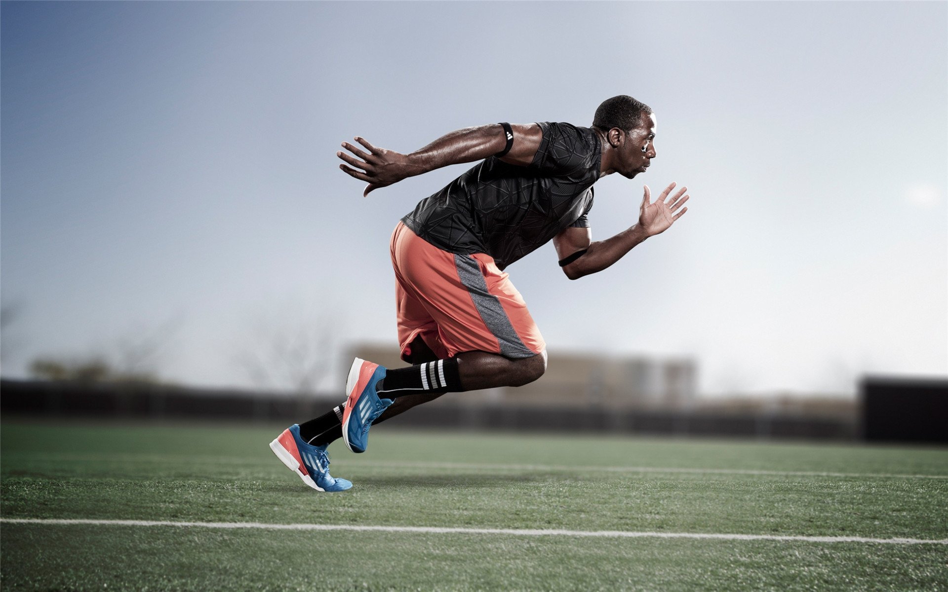 黑马逆袭!安哥拉斩落马赛,迪亚斯于焦点战中完成自我正名