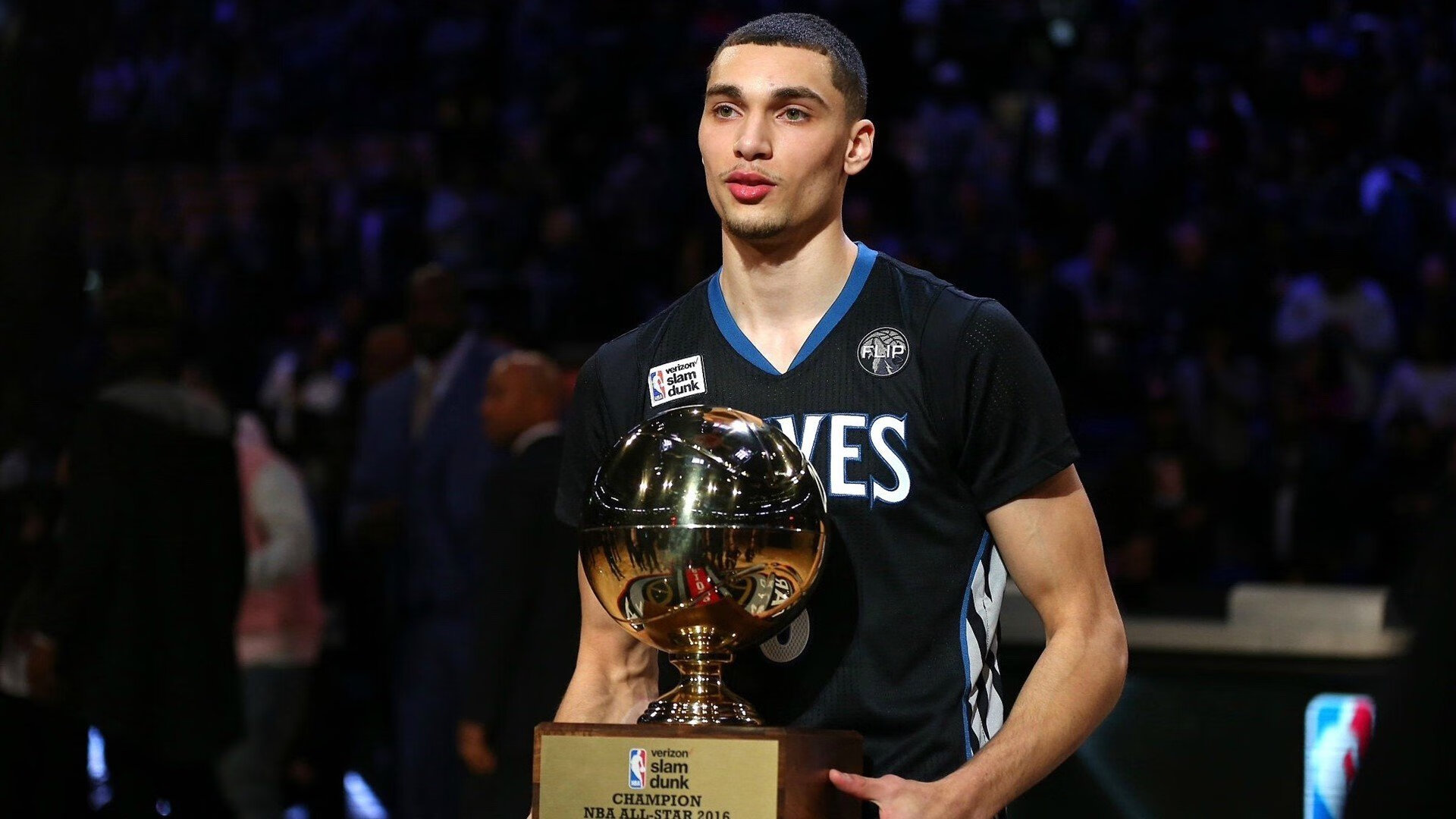 双线胜利,公牛强行终结奇才,米切尔英超争冠接管