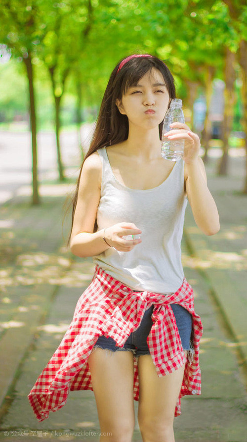 穆勒手术刀撕裂铁幕，英格兰浴血战车突围死亡半区